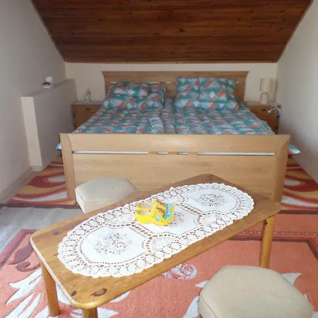 Ibolya Apartman Apartment