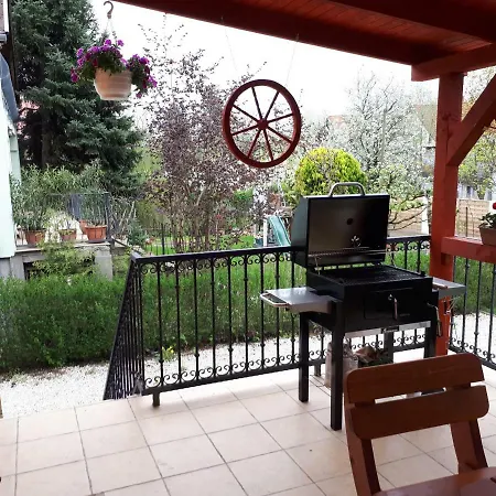 Ibolya Apartman * Velence